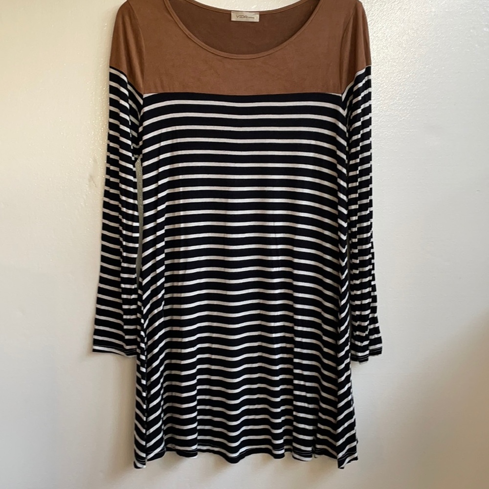 Vida Clothing boutique black and white striped dress with faux suede medium